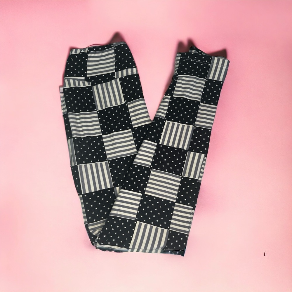 Lularoe Black & White American Flag OS Leggings